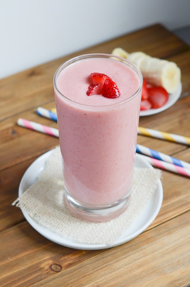 Strawberry banana smoothie