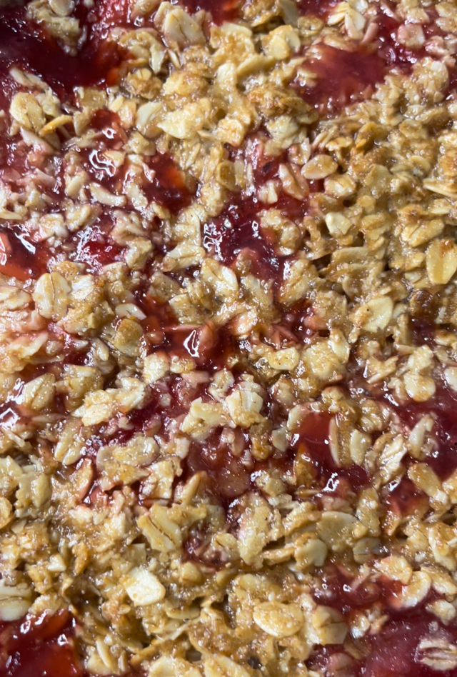 Strawberry Rhubarb Crisp
