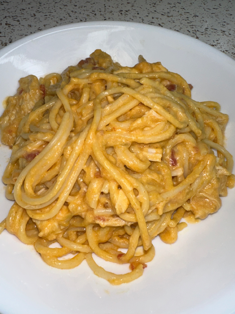 Crockpot Buffalo Chicken Spaghetti