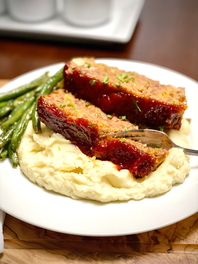 Copycat Cracker Barrel Meatloaf