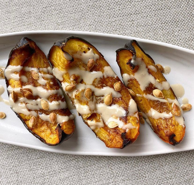 Roasted acorn squash with tahini