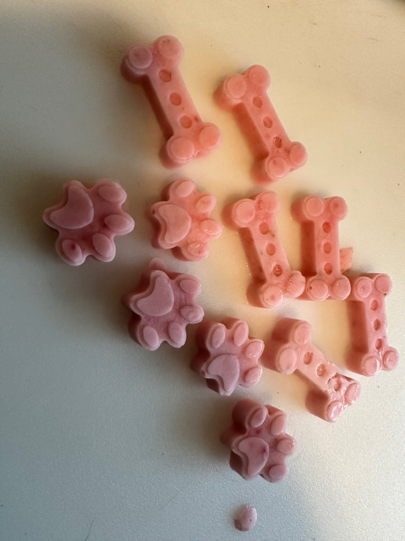Strawberry smoothie DOG TREATS 🐾🐶