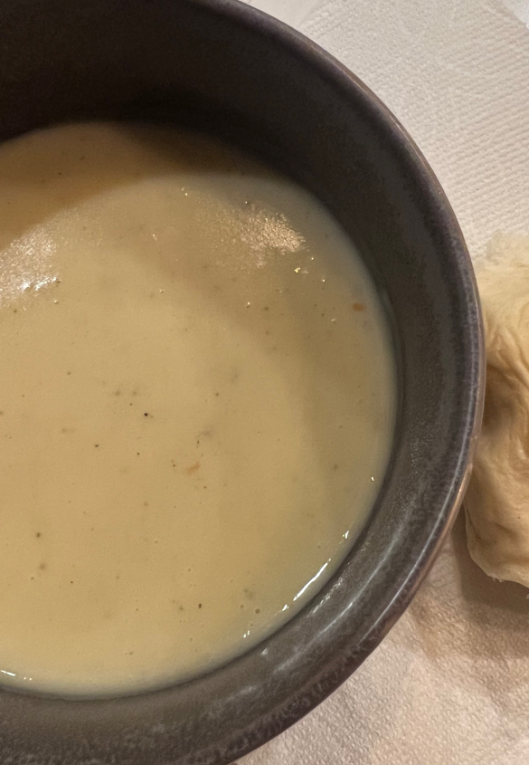 Slowcooker spicy potato leek soup