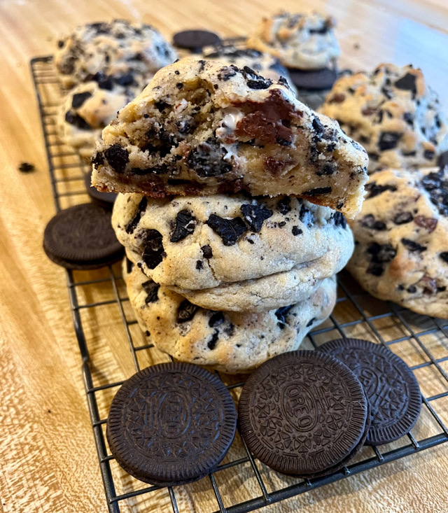 Cookies and Cream Cookies