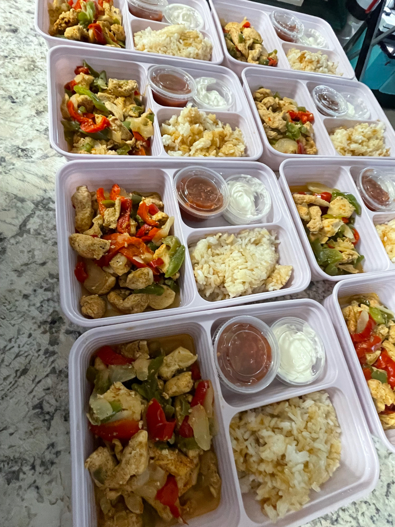 Chicken Fajita Meal Prep Bowls
