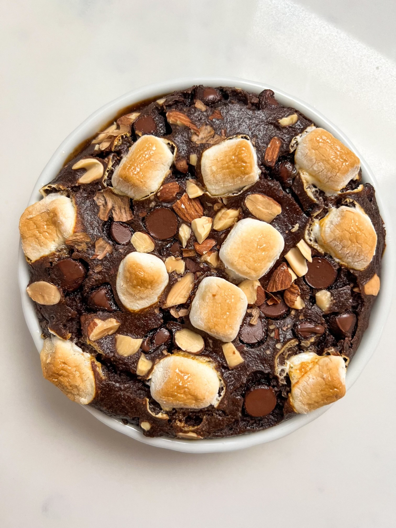 CRUMBL Rocky Road baked oats!