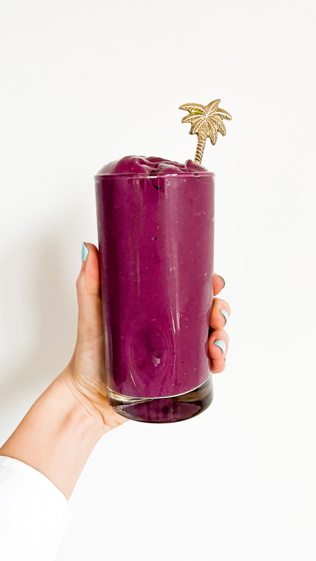 Berry cobbler smoothie