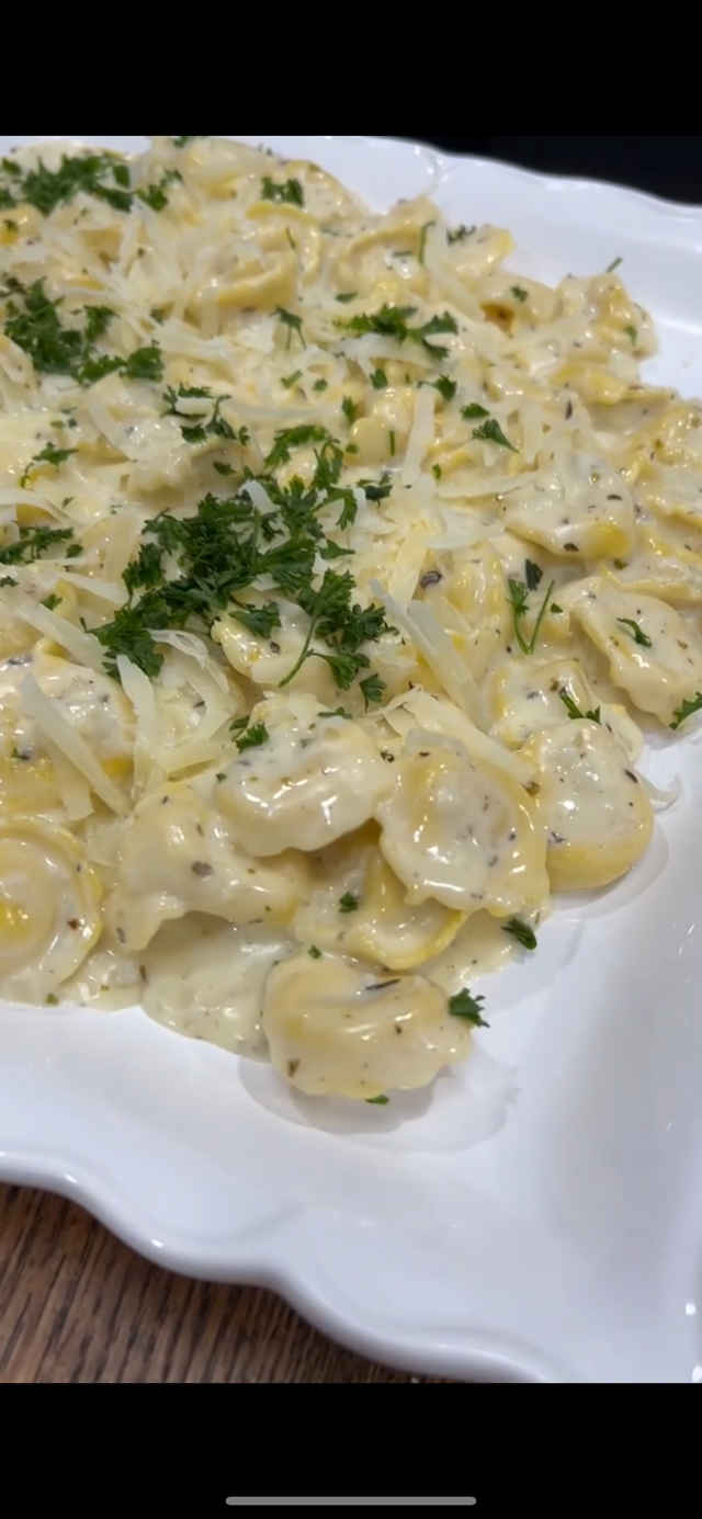 One Pan Tortellini Alfredo