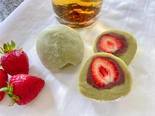 Matcha Red Bean Mochi w/ 🍓
