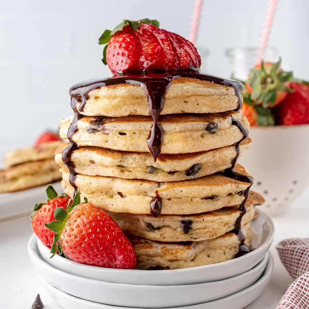 Insanely healthy strawberry 🍓 pancakes 🥞 !