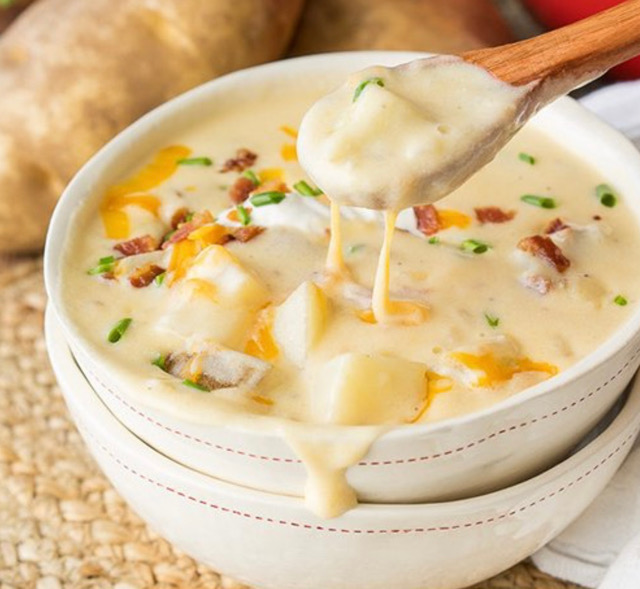 Loaded Baked Potato Soup