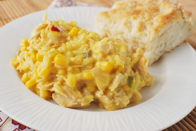 SLOW COOKER CHEESY CHICKEN AND RICE