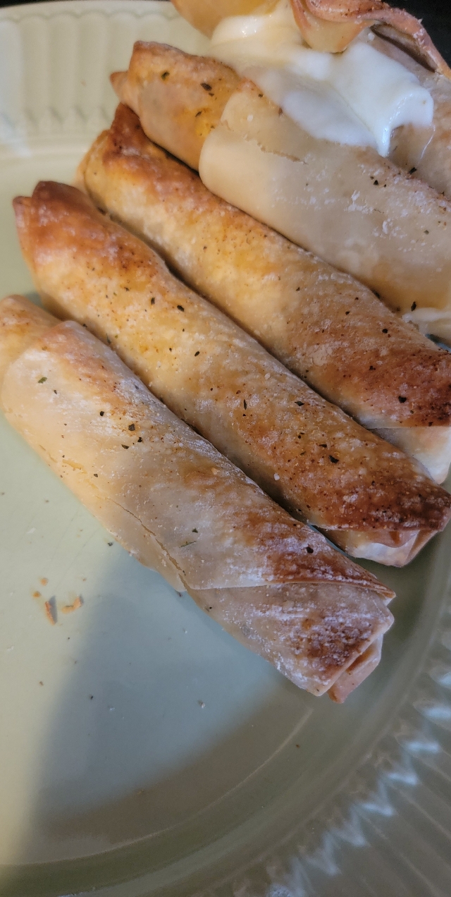 Air fryer mozzarella sticks