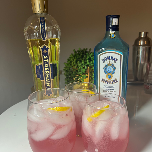 Blueberry Lemonade Gin Cocktail