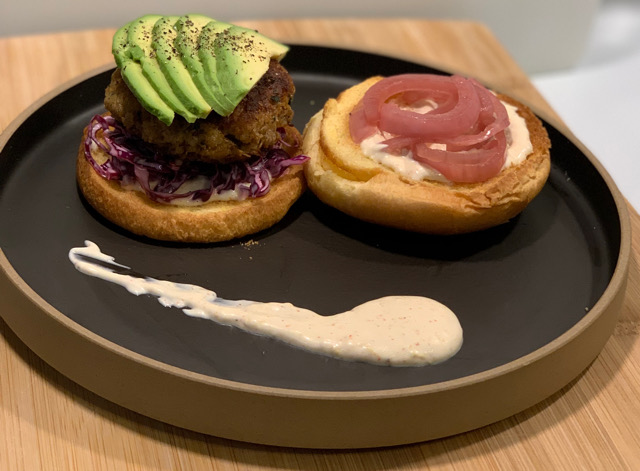 Crab Cake Sandwich w/Lemon Aoli