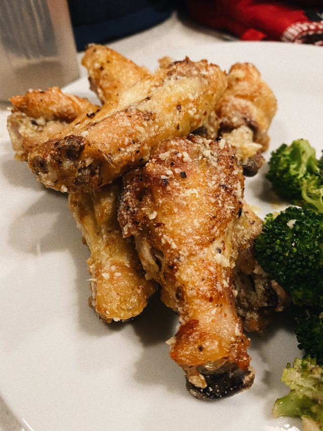 Airfryer Garlic Parm Wings