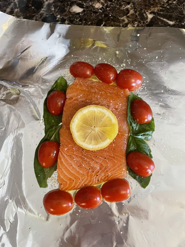 Tomato Basil Salmon W/Farro