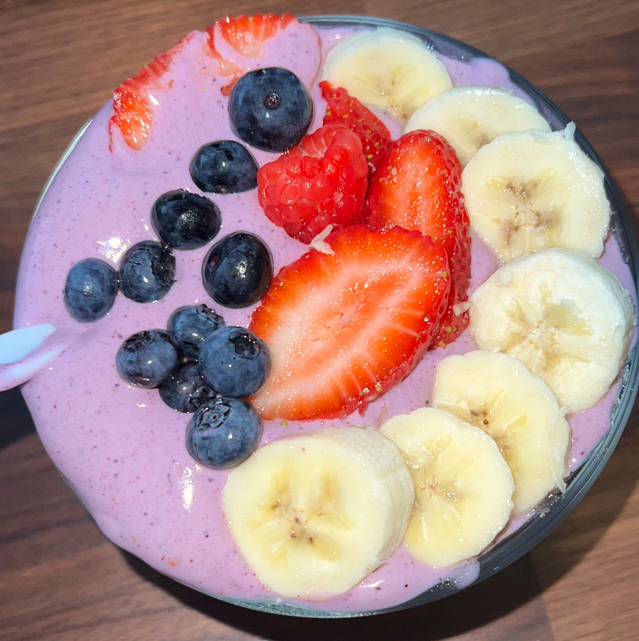 Mixed Berry Protein Smoothie Bowl
