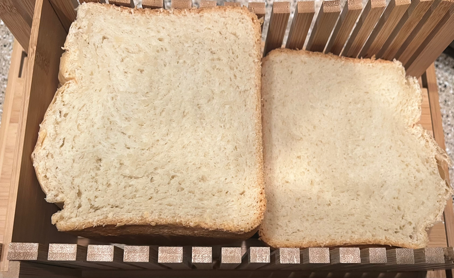 Fluffy bread machine bread