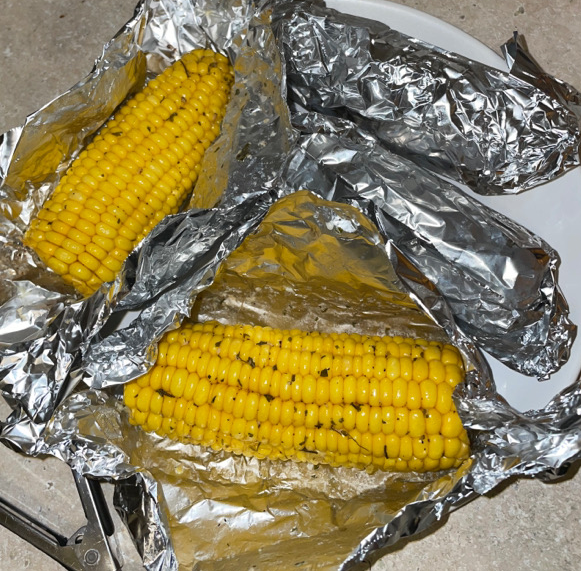 Slow cooker butter garlic corn on the cob