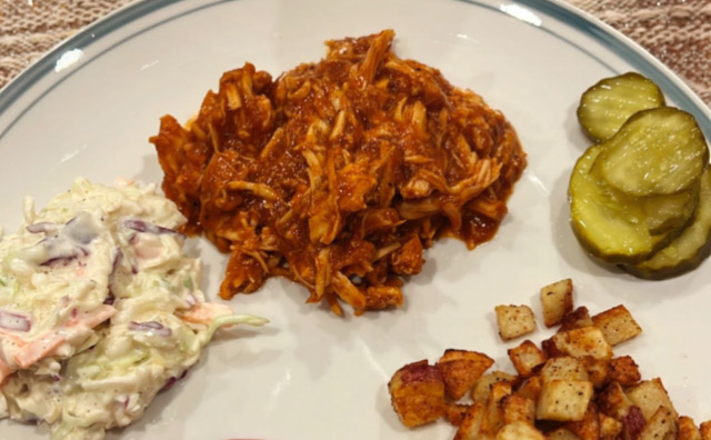 Crockpot BBQ Pulled Chicken 🍗