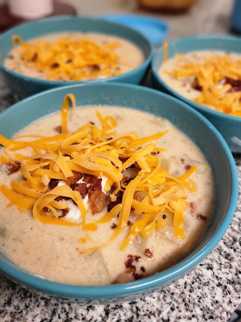 Loaded Baked Potatoe Soup