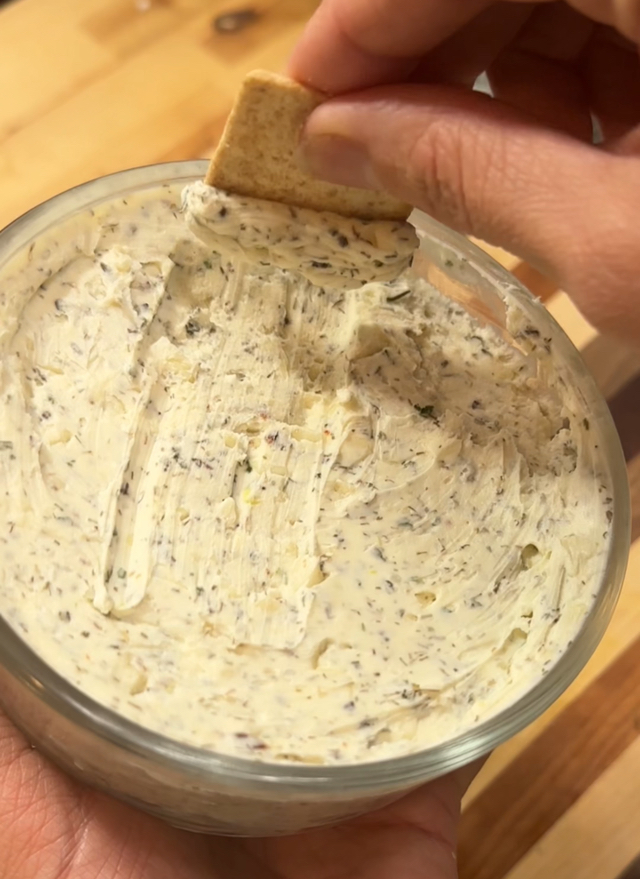 Garlic and herb dip