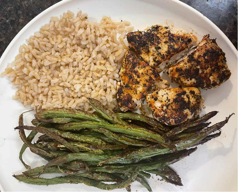 Grilled Chicken w Rice & Green Beans