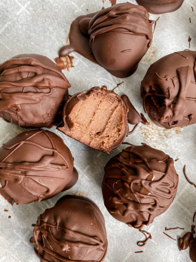 Dark chocolate truffles